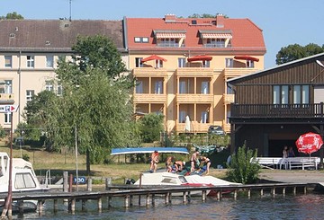 "Ayurveda & Vitalzentrum" Apartmenthaus am Grienericksee Rheinsberg