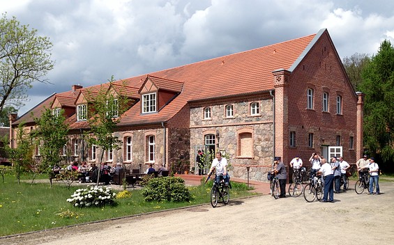 Hotel am Schloss Wolfshagen - Außenansicht