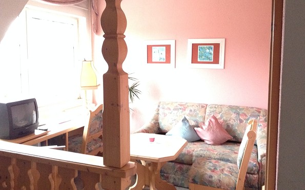 Doppelzimmer 2 mit Sitzecke