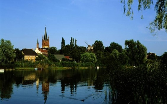Tagestour 2 in die Historischen Stadtkerne Potsdam, Werder (Havel) & Brandenburg an der Havel