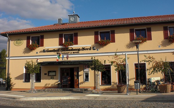 Gasthof Strausberg Nord Außenansicht