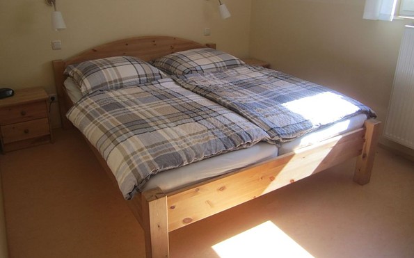 Schlafzimmer-Doppelbett, Foto: FeWo Benz