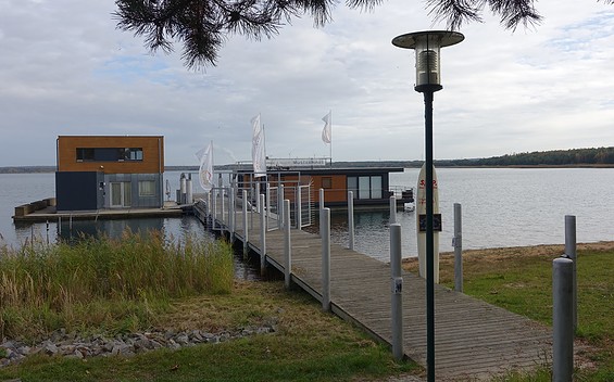 Schwimmende Ferienhäuser Gräbendorfer See
