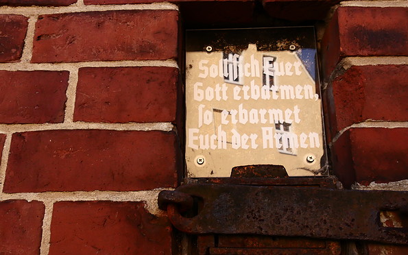 Tafel an St. Joahnniskirche, Foto: Catharina Weisser