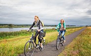 Auf einem Abschnitt des Oder-Neiße-Radwegs, Foto: Seenland Oder-Spree/Florian Läufer