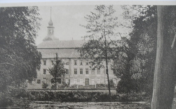 Vergangene Schönheit, das Lieberoser Schloss noch mit Turm, Foto:TEG