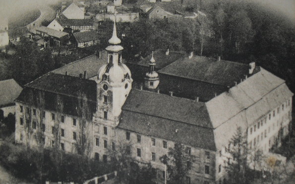 Luftaufnahme vor den Folgeschäden des Krieges, Foto:TEG