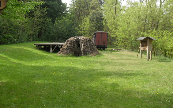 Rampe 6- Nachbau und Kohlemeiler, Foto: TEG