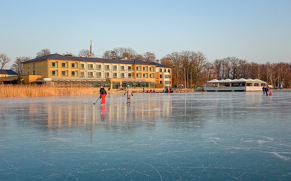 Eislaufen auf dem Rangsdorfer See, Foto: Seehotel Berlin-Rangsdorf