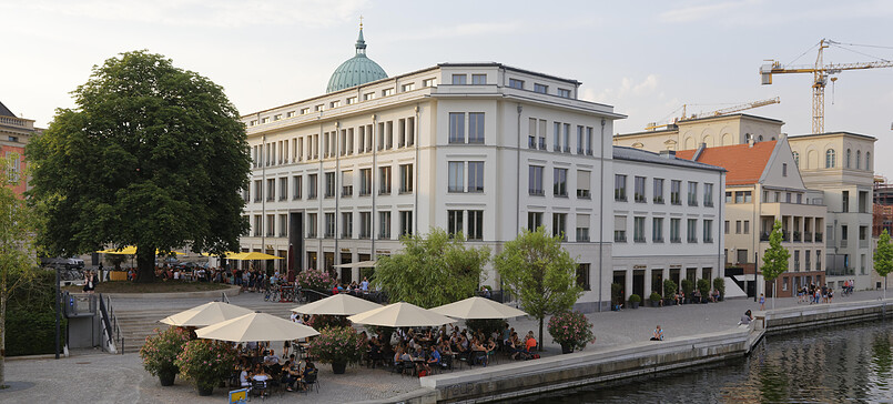 Stadtführung "Historische Mitte - Alter Markt, Landtag & Alte Fahrt"