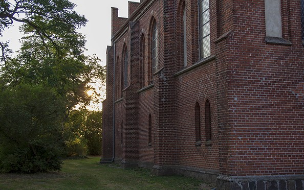 Mauerwerk der Dorfkirche in Linum, Foto: ScottyScout