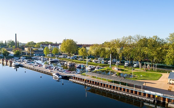 Stadtmarina Brandenburg mit Wohnmobilstellplätzen, Foto: Stadtmarina Brandenburg