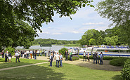 privater Park und eigener Bootsanleger, Foto: DAS SCHMÖCKWITZ