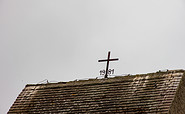 Kreuz auf dem Kirchturm der Dorfkirche Blankensee, Foto: TMB-Fotoarchiv/ScottyScout