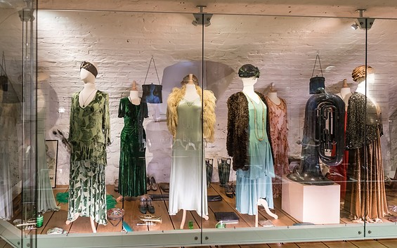 Ausstellungsraum der 60er Jahre im Modemuseum Schloss Meyenburg, Foto: Modemuseum Schloss Meyenburg