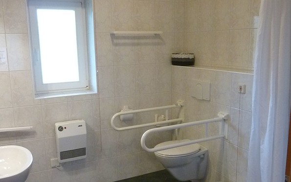 Ein barrierefreies WC in der Spreewald Pension Spreeaue, Foto: Pension Spreeaue