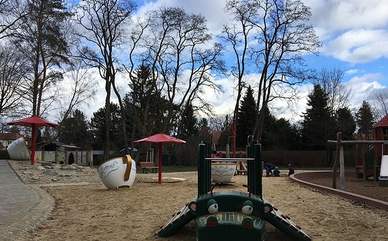 Alice im Wunderland Spielplatz in Zeuthen, Foto: Tourismusverband Dahme-Seen e.V.