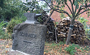 Skulptur Amboss, Foto: Dorfschmiede Blankenfelde, Foto: Tourismusverband Fläming e.V.