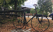 Fahrrad-Skulptur, Foto: Dorfschmiede Blankenfelde, Foto: Tourismusverband Fläming e.V.