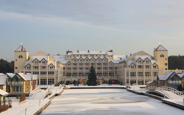 Hotel Außenansicht Winter