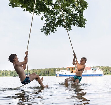 Kuhnle-Tours GmbH - Houseboat rentals (Zehdenick)