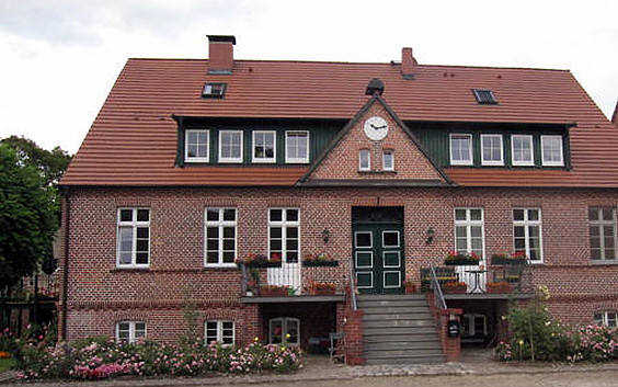 Burghof von Lewinski Estate Holiday Accommodation
