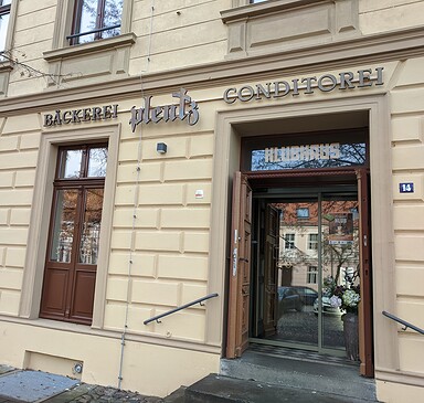Klubhaus – Café und Bäckerei Plentz