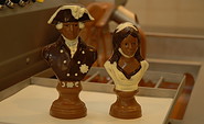 Fritz and Luise made of chocolate, picture: Confiserie Felicitas