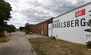 Hinter diesen Fassaden ist die Traumfabrik von Studio Babelsberg zu Hause, Foto: TMB-Fotoarchiv André Stiebitz