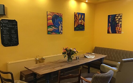 Tischecke Kobamugasmus, Foto: Kobamugasmus