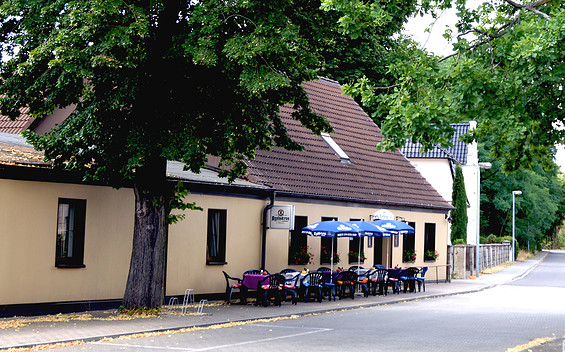 “Zum Dorfkrug” Restaurant in Bagenz