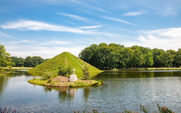 Wasserpyramide im Branitzer Park, Foto: Peter Becker
