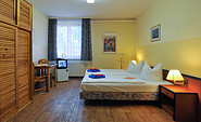 Pension Schwalbenweg_Doppelzimmer, Foto: Pension Schwalbenweg