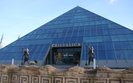 Cristalica Kingdom - Glass Pyramid in Döbern
