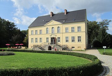 Schloss Bomsdorf (manor house and park)