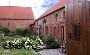 Künstlerhof Roofensee, KueHo_Blick-Blick-in-den-Hof, Foto: Dietrich