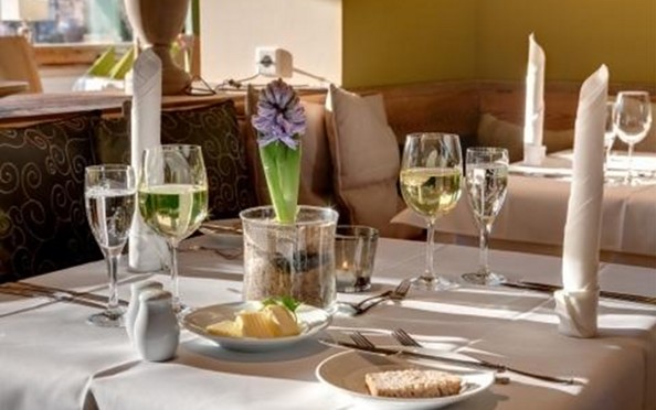 gedeckter Tisch Restaurant, Foto: Strandhaus Spreewald Boutique Resort &amp; Spa
