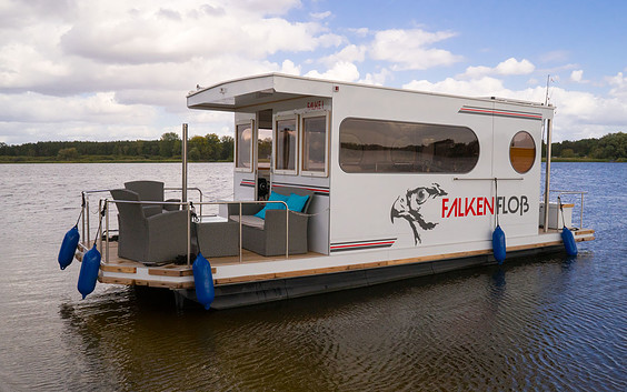 Falkenfloß - houseboat