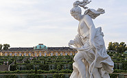 Statue im Park Sanssouci, Foto: PMSG/ André Stiebitz