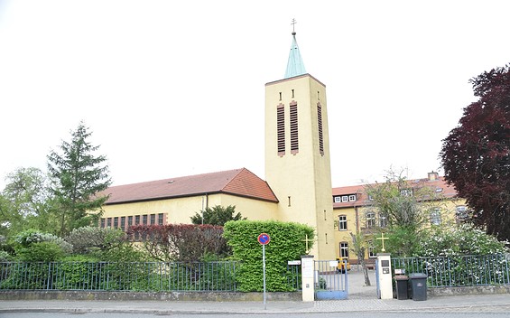 Pfarrkirche St. Antonius, church