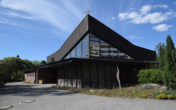 Evangelische Stern - Kirchengemeinde, Foto: TMB-Fotoarchiv/Bernd Gewohn