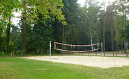 Volleyballfeld am Badestrand in Gussow, Heidesee, Foto: Tourismusverband Dahme-Seenland e.V.