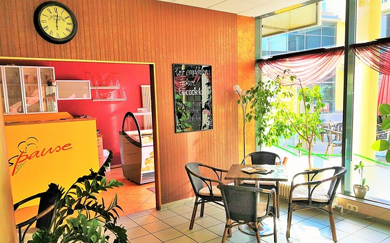 Eiscafé Eispause innen, Foto: Tourismusverband Lausitzer Seenland e. V.