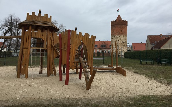Spielplatz am Pulverturm in Mittenwalde, Foto: Tourismusverband Dahme-Seenland e.V.