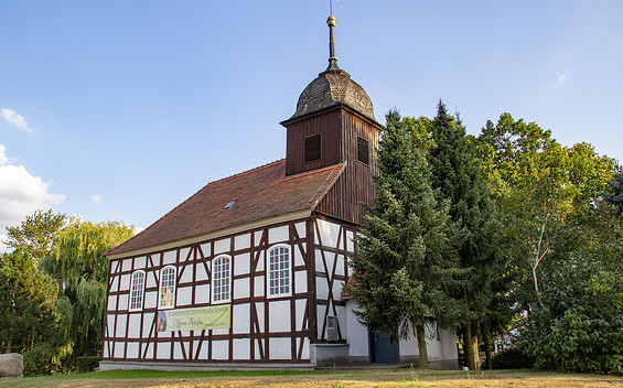 Kirche Steinsdorf, Foto: TMB-Fotoarchiv/ScottyScout