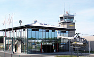 Terminalgebäude und Tower, Foto: Flugplatzgesellschaft Schönhagen mbH