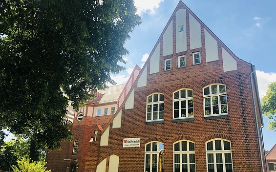 Kultur- und Gemeindezentrum Alte Dorfschule in Welzow, Foto: Stadt Welzow