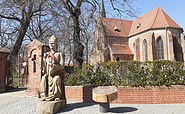 Erzbischof Wichmann und die Liebfrauenkirche, Foto: Marlen Seidel/Stadt Jüterbog