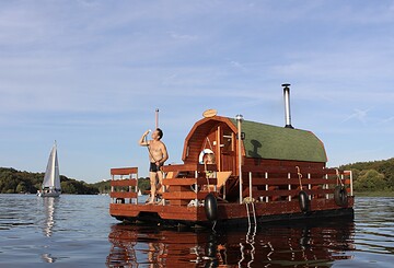 Saunafloß auf dem Werbellinsee, Foto: Dirk Engelhardt