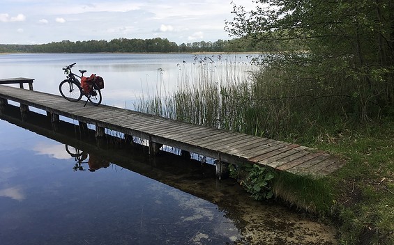 Fahrradpause am See, Foto: Dirk Engelhardt